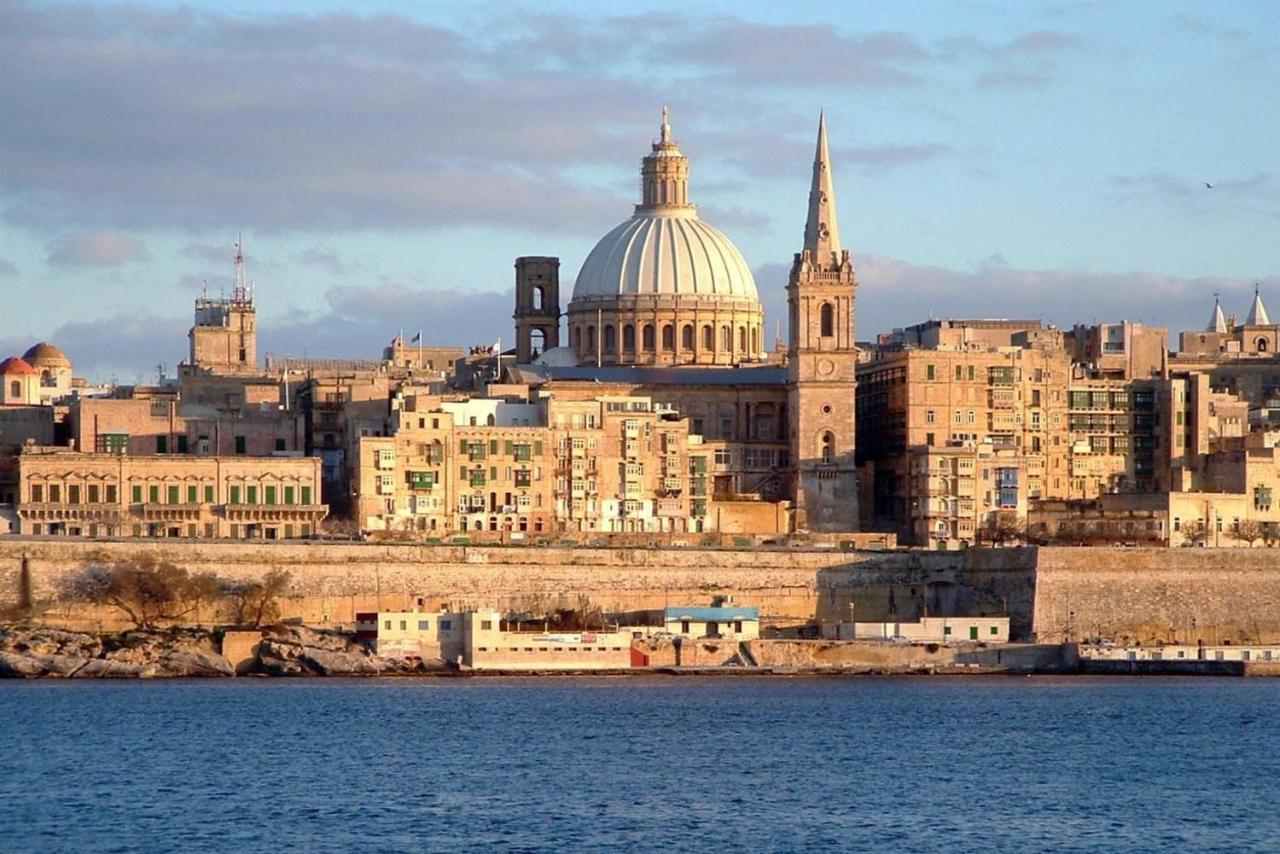 Luxury Apartment With Valletta And Harbour Views Sliema Exterior photo