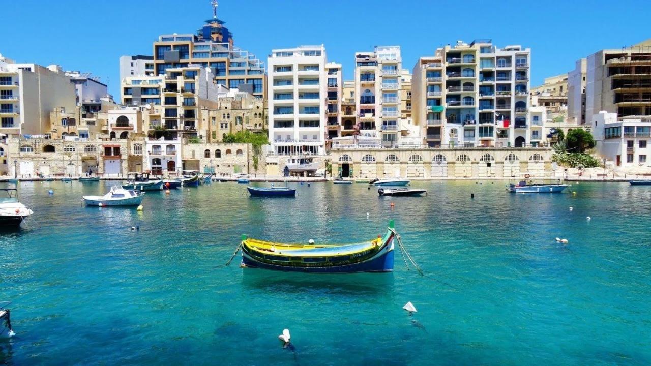 Luxury Apartment With Valletta And Harbour Views Sliema Exterior photo