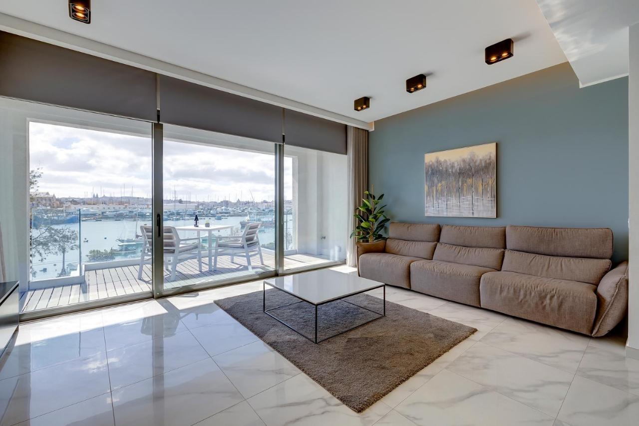 Luxury Apartment With Valletta And Harbour Views Sliema Exterior photo